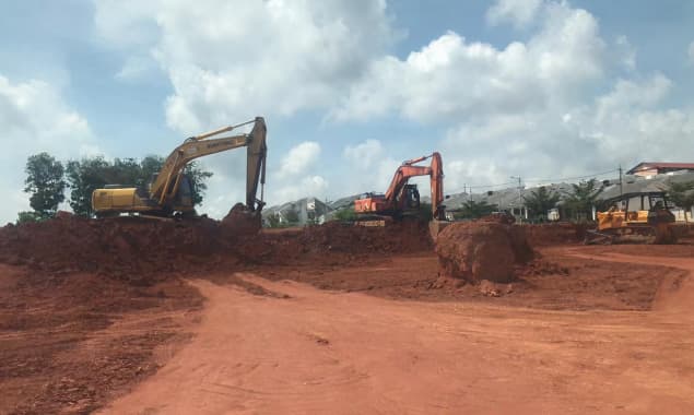 Earthwork contractor Earthwork contractor